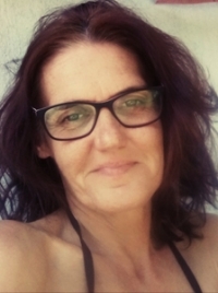 Tamara sv&eacute;dmassz&aacute;zsa Zugl&oacute;ban
