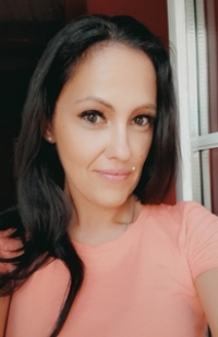 Adri sv&eacute;dmassz&aacute;zsa &Oacute;bud&aacute;n