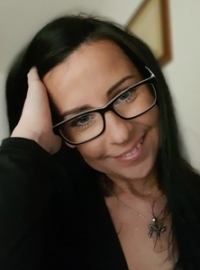 Laura izomlaz&iacute;t&oacute; massz&aacute;zsa a X.ker&uuml;letben