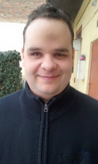 Viktor gy&oacute;gymasszőr &Uacute;jpesten